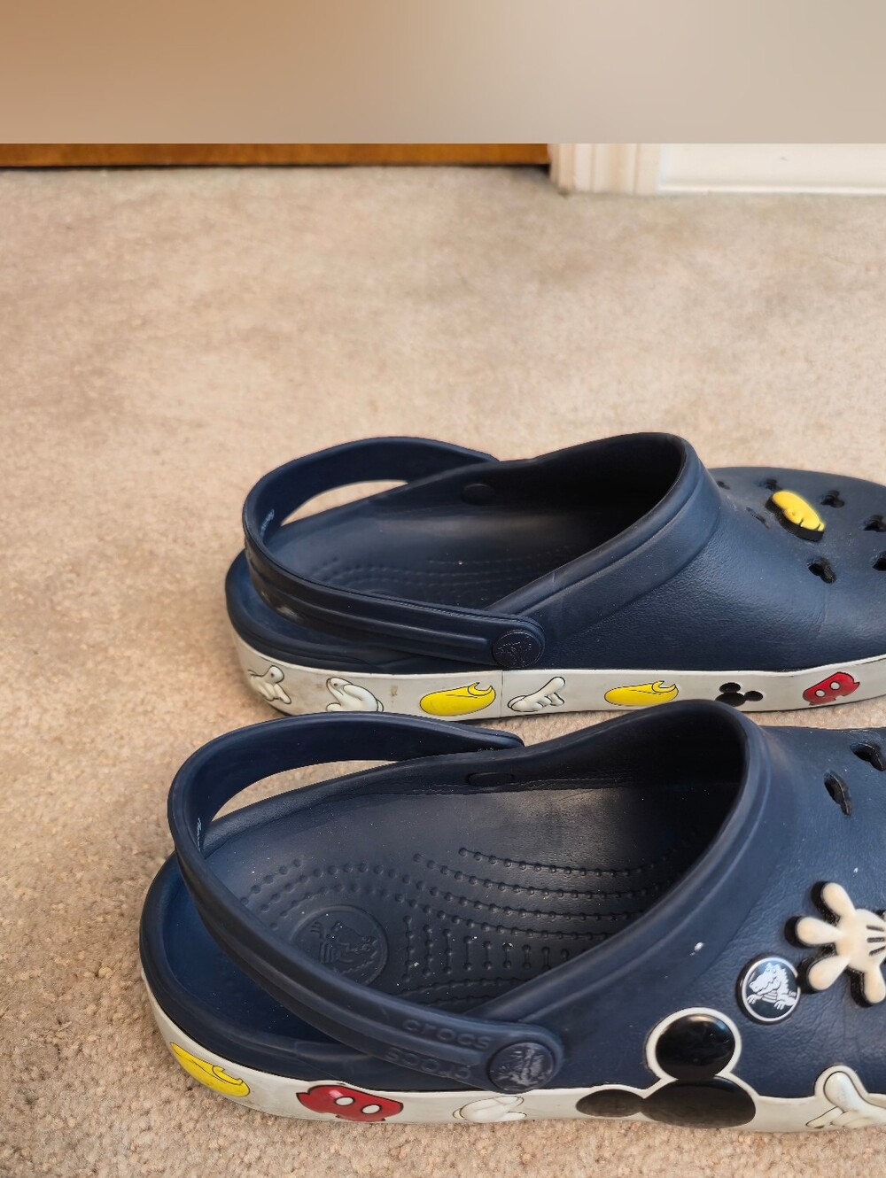 Crocs Disney Mickey Mouse Navy Blue Clog Shoes Mens 6 Womens 8 Graphic Band